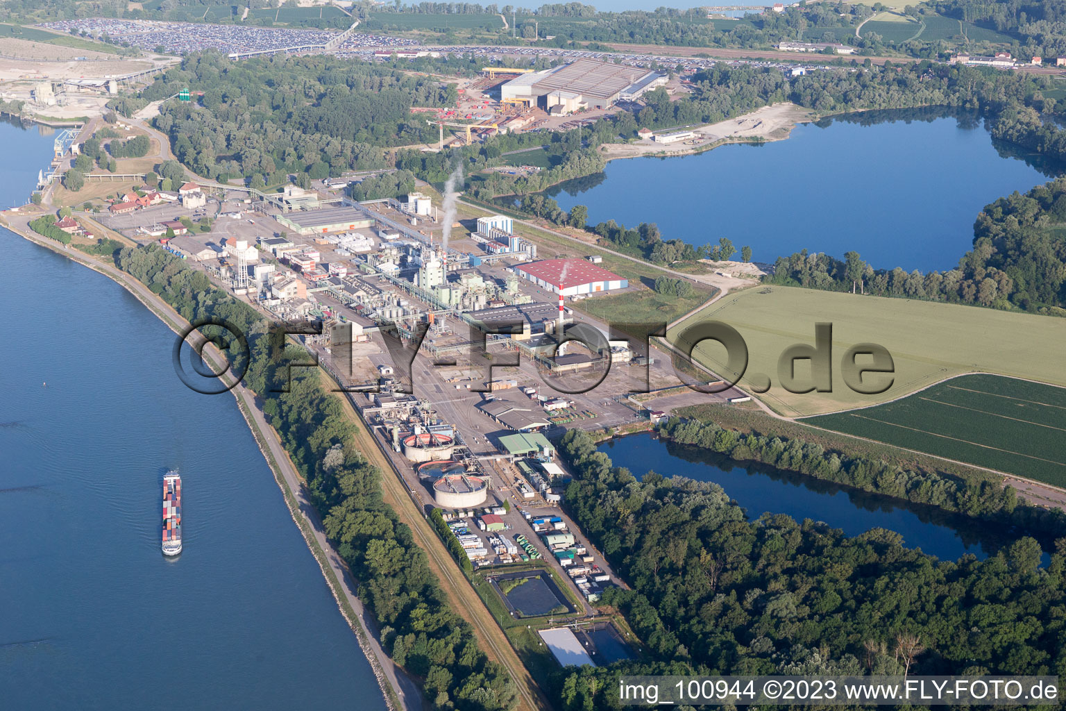 Luftbild von Lauterbourg, Hafen im Bundesland Bas-Rhin, Frankreich