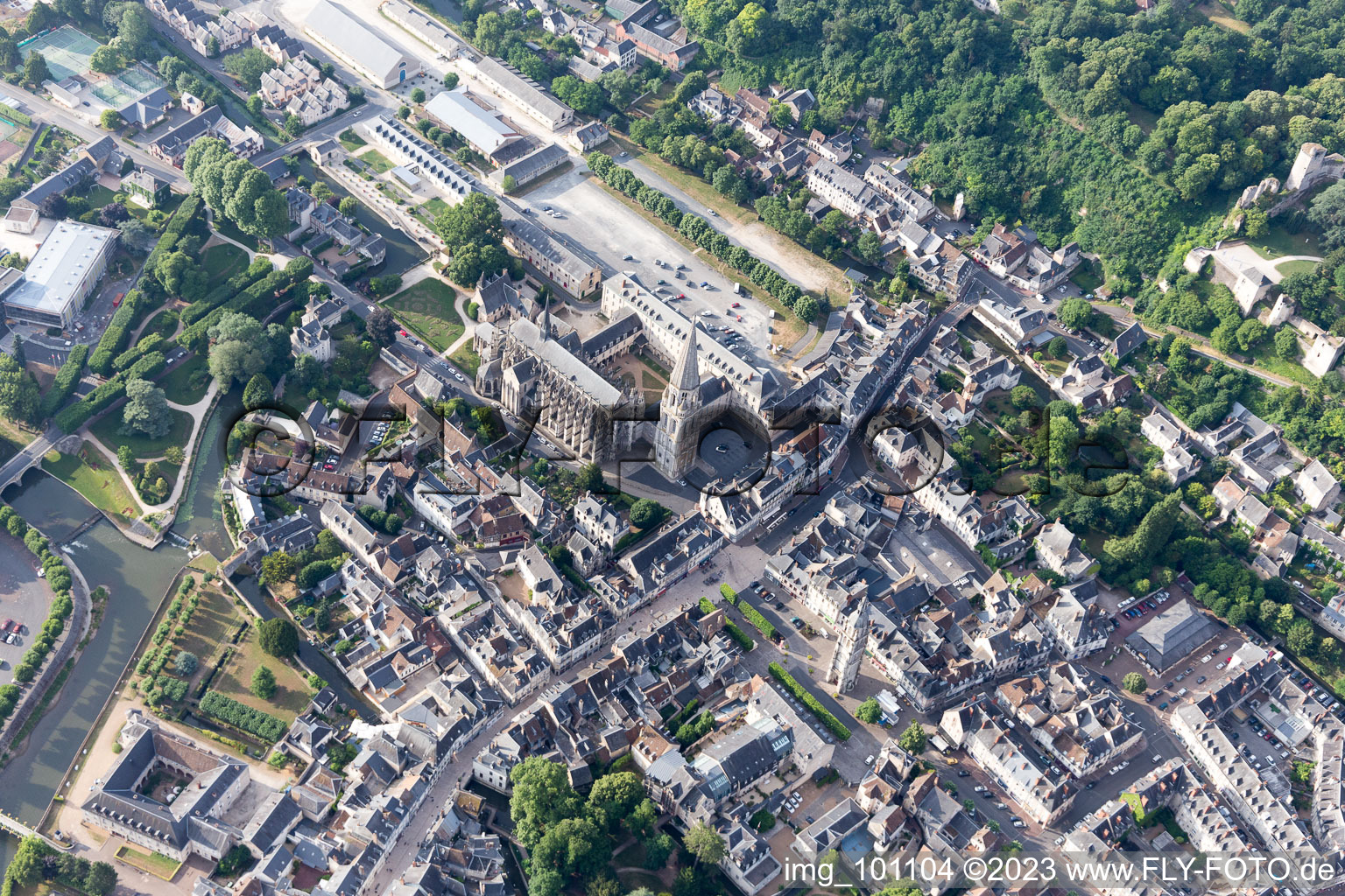 Luftbild von Vendôme im Bundesland Loir-et-Cher, Frankreich