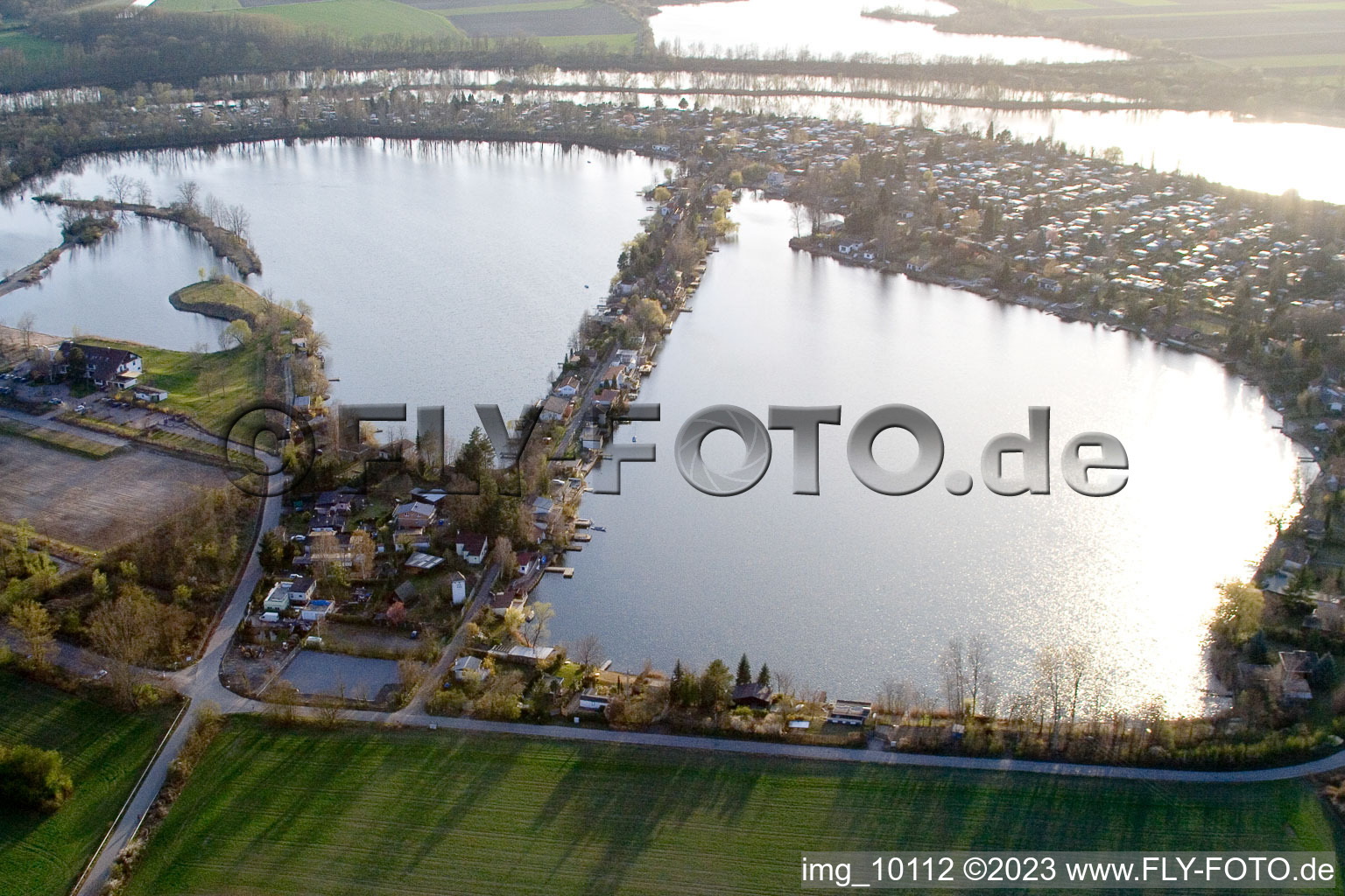 Altrip, Naherholungsgebiet Blaue Adria im Bundesland Rheinland-Pfalz, Deutschland aus der Luft
