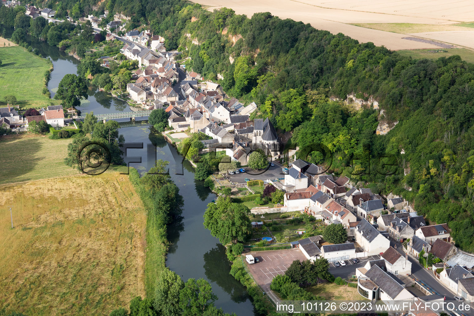 Drohnenaufname von Saint-Rimay im Bundesland Loir-et-Cher, Frankreich
