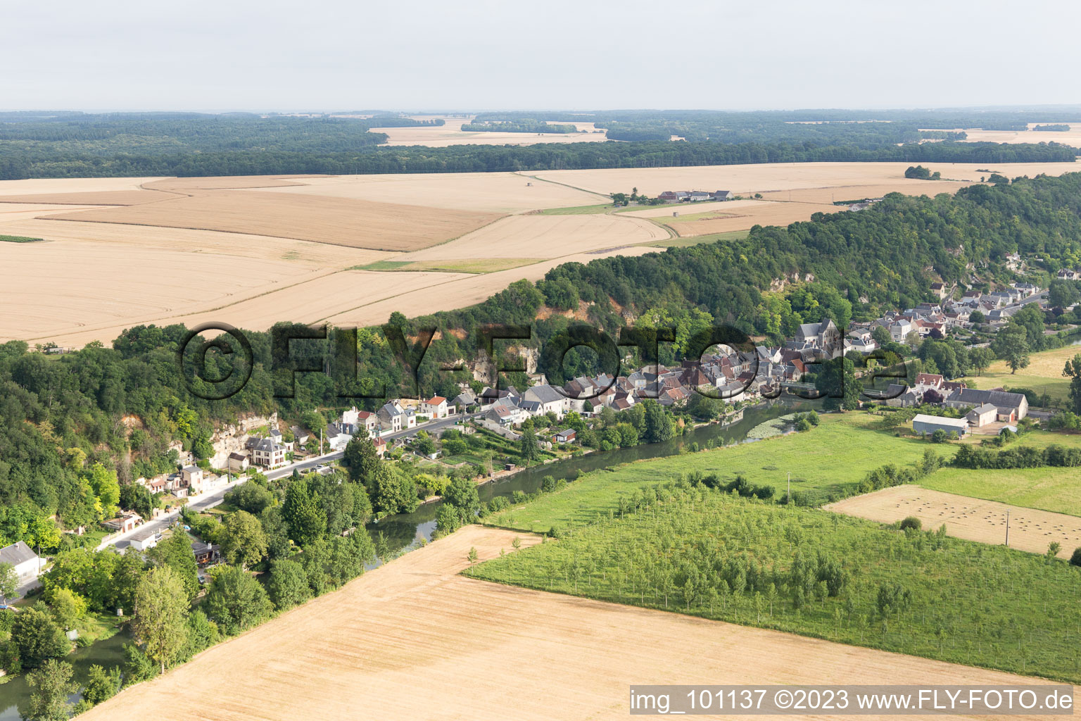 Saint-Rimay im Bundesland Loir-et-Cher, Frankreich von oben