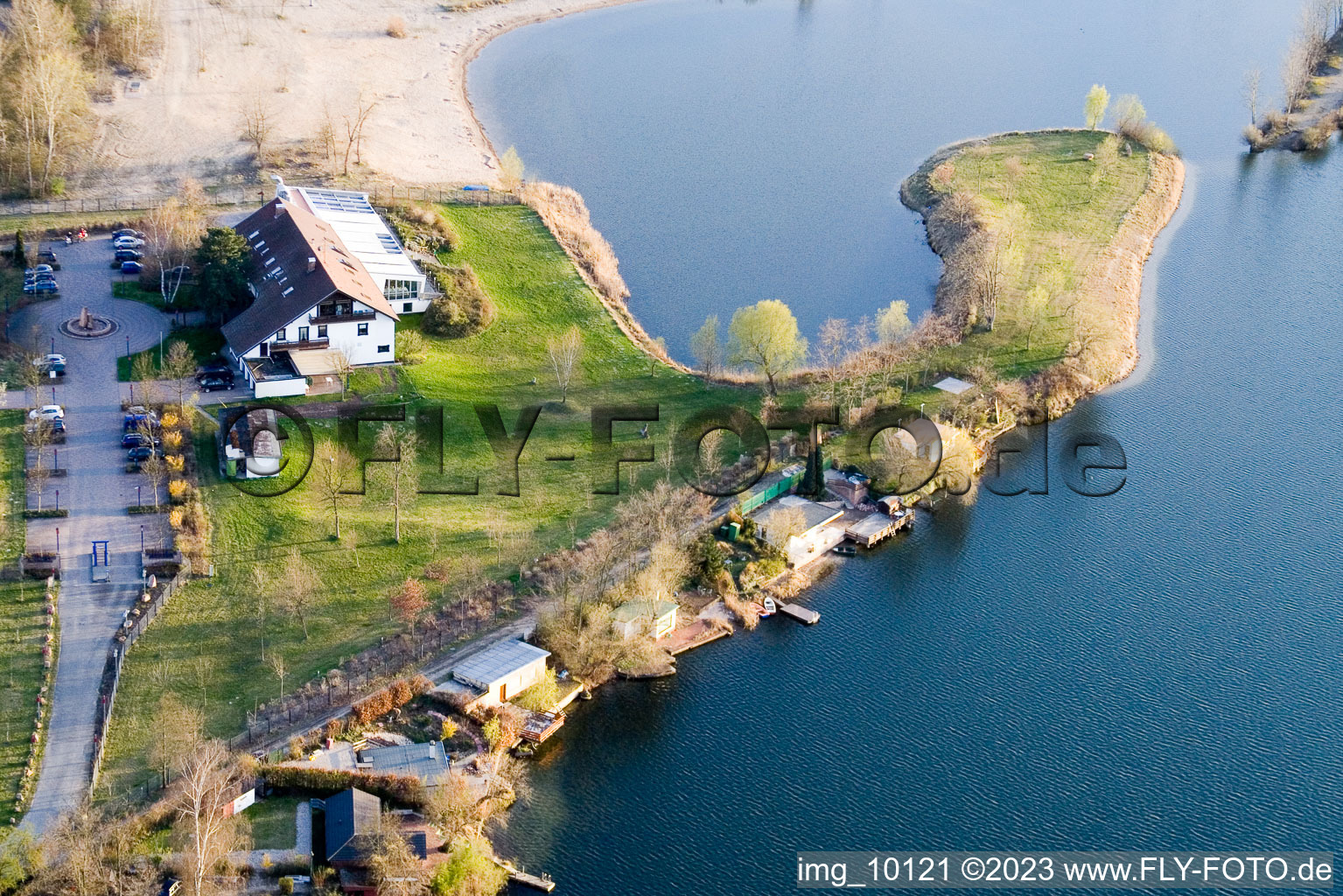 Drohnenbild von Altrip, Naherholungsgebiet Blaue Adria im Bundesland Rheinland-Pfalz, Deutschland