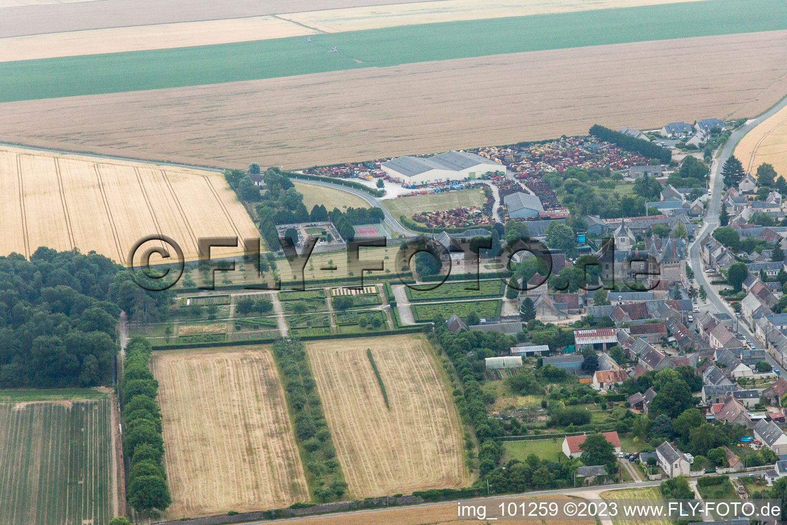 Talcy im Bundesland Loir-et-Cher, Frankreich aus der Luft betrachtet