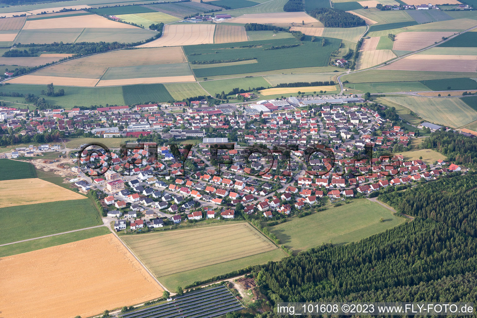 Luftbild von Neresheim im Bundesland Baden-Württemberg, Deutschland