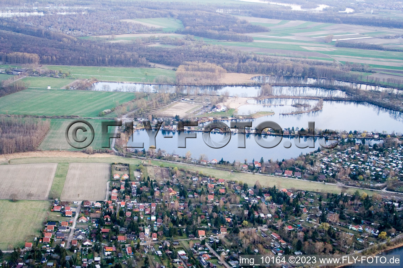 Altrip, Naherholungsgebiet Blaue Adria im Bundesland Rheinland-Pfalz, Deutschland aus der Drohnenperspektive