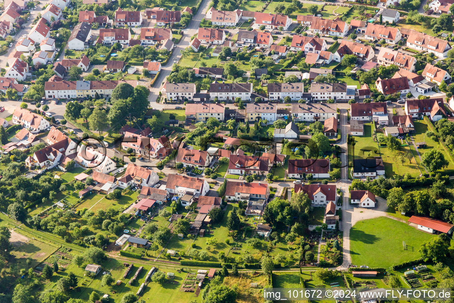 Luftbild von Siedlungsgebiet im Ortsteil Riedlingen in Donauwörth im Bundesland Bayern, Deutschland