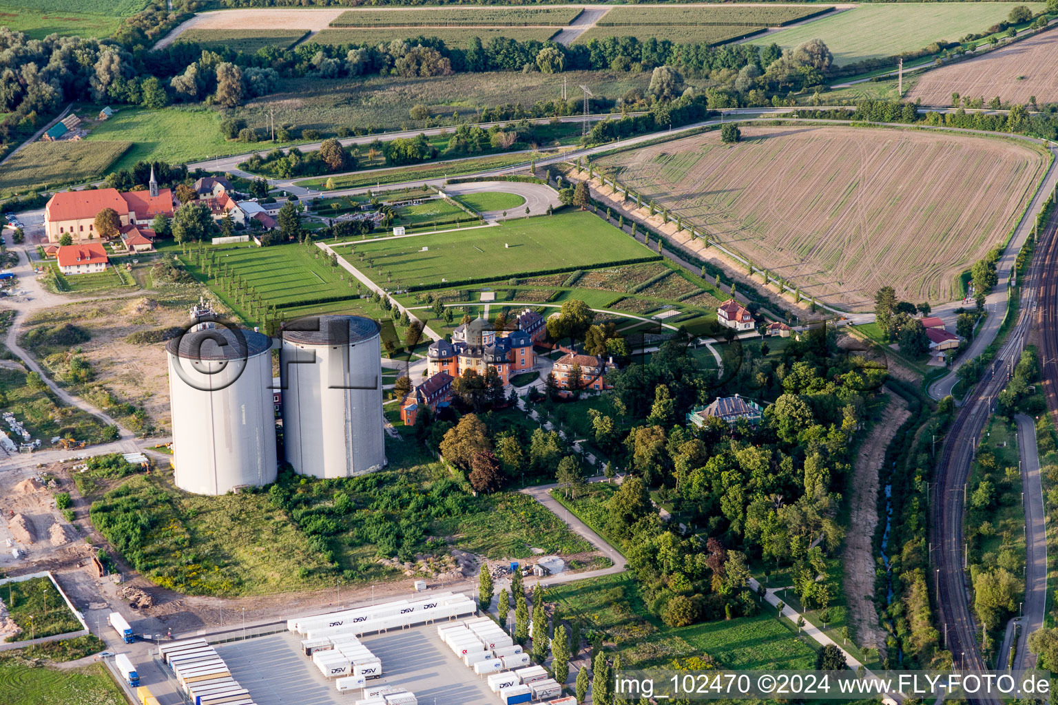 Waghäusel im Bundesland Baden-Württemberg, Deutschland aus der Vogelperspektive