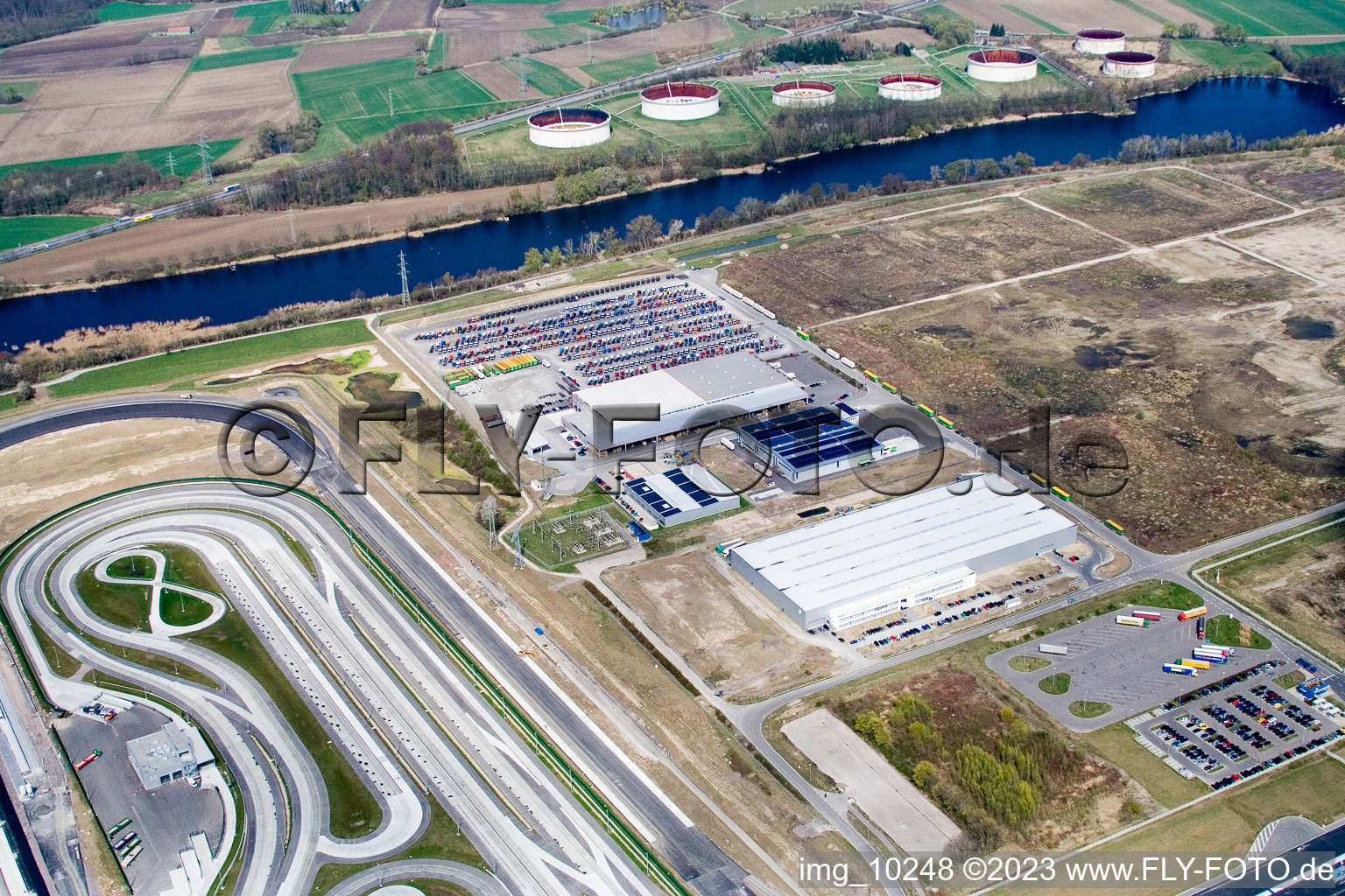 Wörth am Rhein, Industriegebiet Oberwald, Papierfabrik Palm im Bundesland Rheinland-Pfalz, Deutschland von oben gesehen