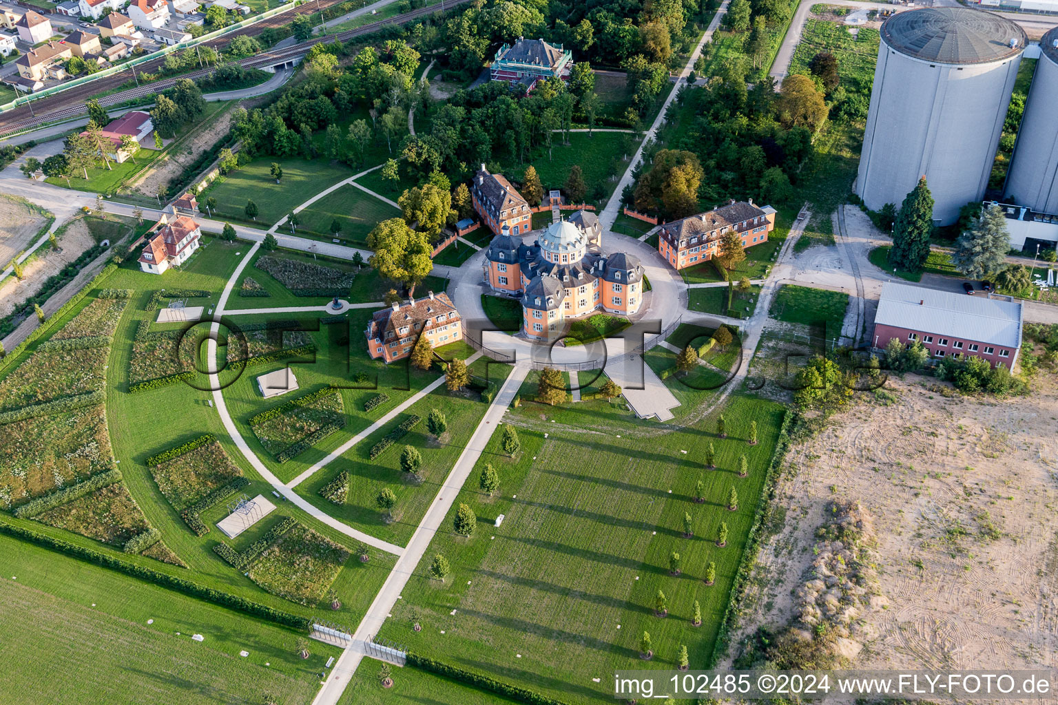 Luftbild von Palais des Schloss Eremitage Waghäusel in Waghäusel im Bundesland Baden-Württemberg, Deutschland