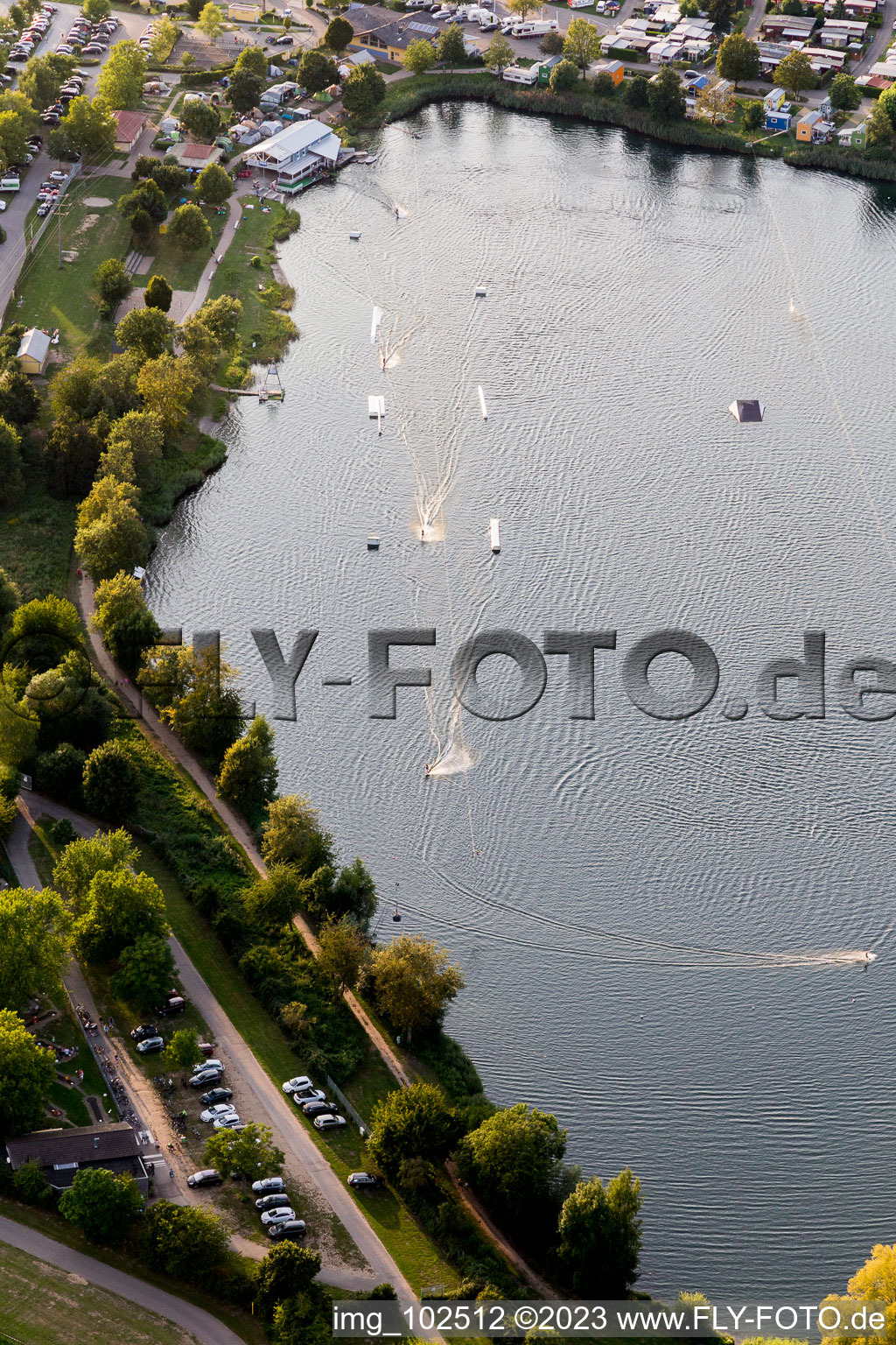 Luftbild von Sankt Leon, St. Leoner See, Wasserskianlage in St. Leon-Rot im Bundesland Baden-Württemberg, Deutschland