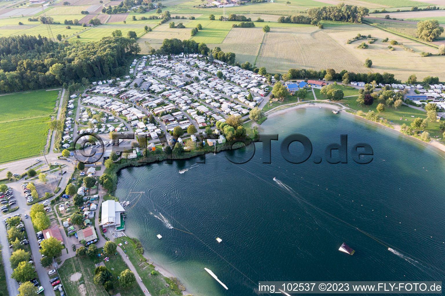 Sankt Leon, St. Leoner See, Wasserskianlage in St. Leon-Rot im Bundesland Baden-Württemberg, Deutschland aus der Luft
