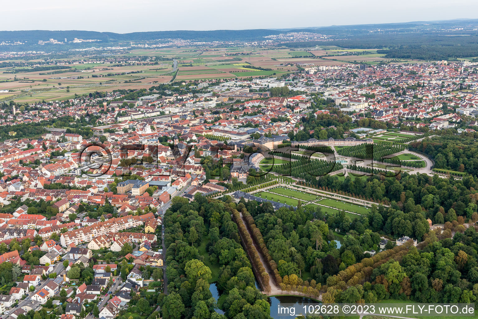 Luftbild von Schwetzingen, Schloßpark im Bundesland Baden-Württemberg, Deutschland