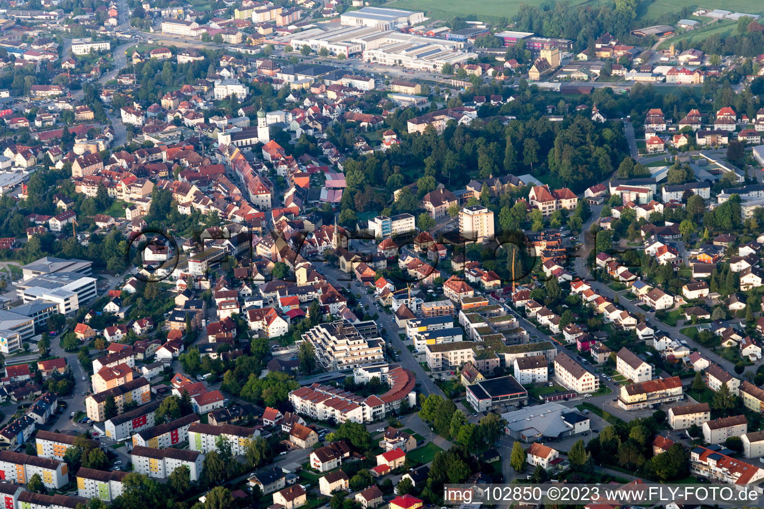 Schrägluftbild von Stockach im Bundesland Baden-Württemberg, Deutschland