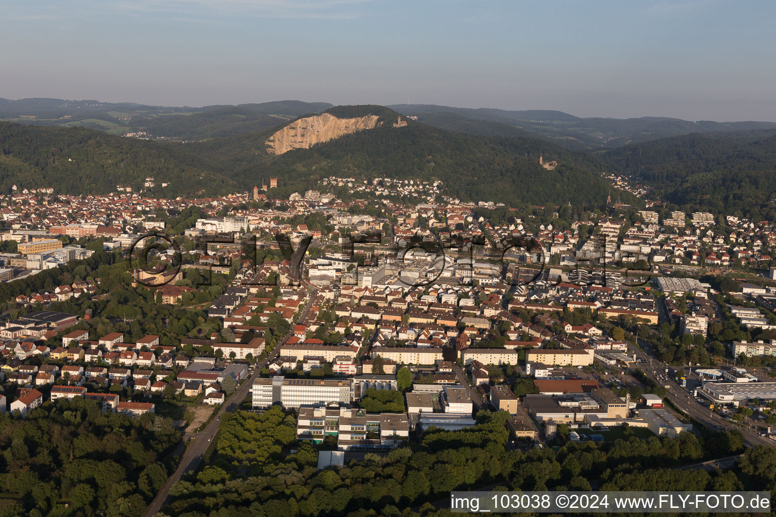 Weinheim im Bundesland Baden-Württemberg, Deutschland aus der Luft betrachtet