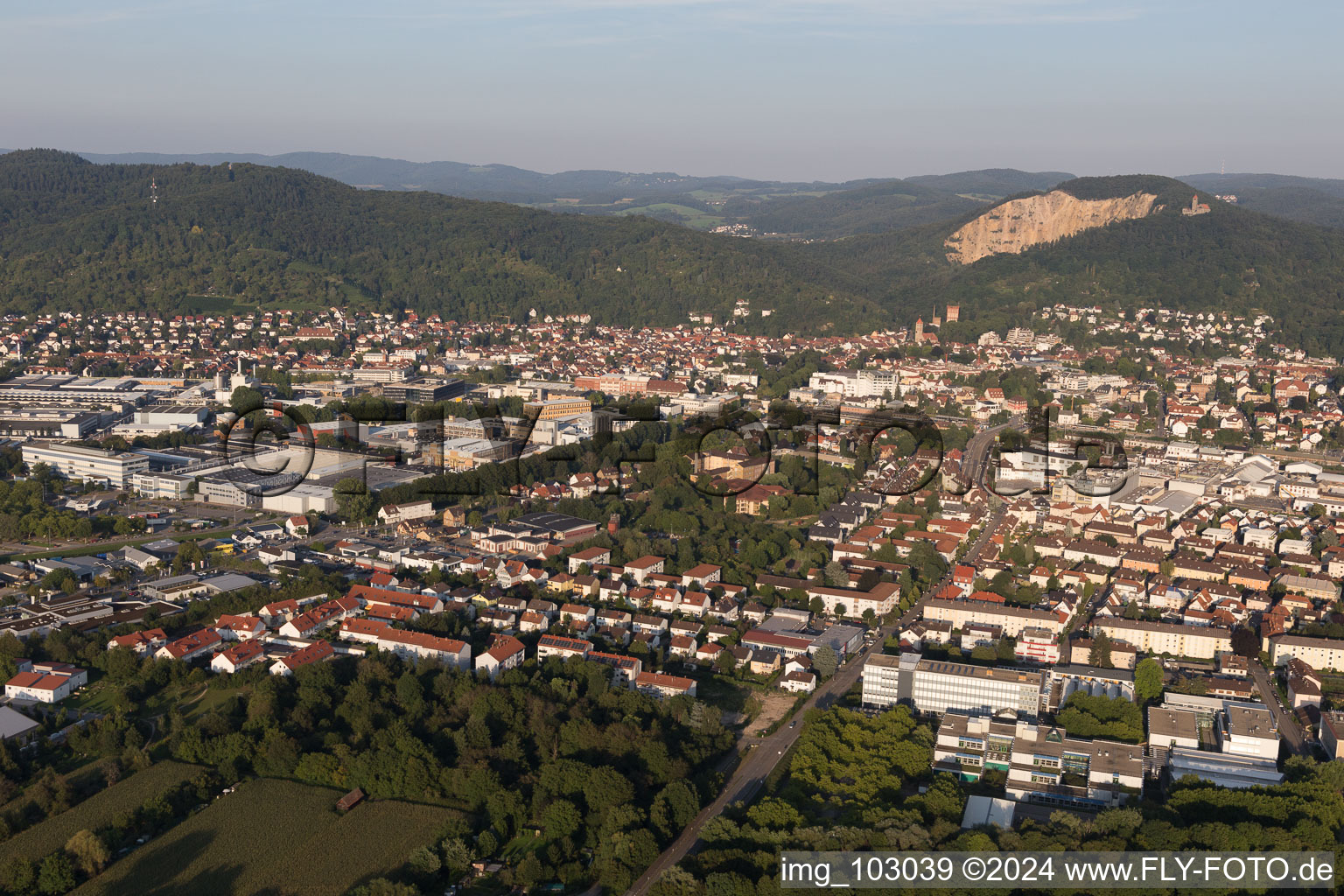 Drohnenaufname von Weinheim im Bundesland Baden-Württemberg, Deutschland