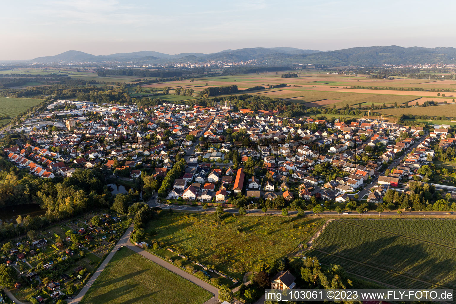 Hüttenfeld im Bundesland Hessen, Deutschland aus der Luft
