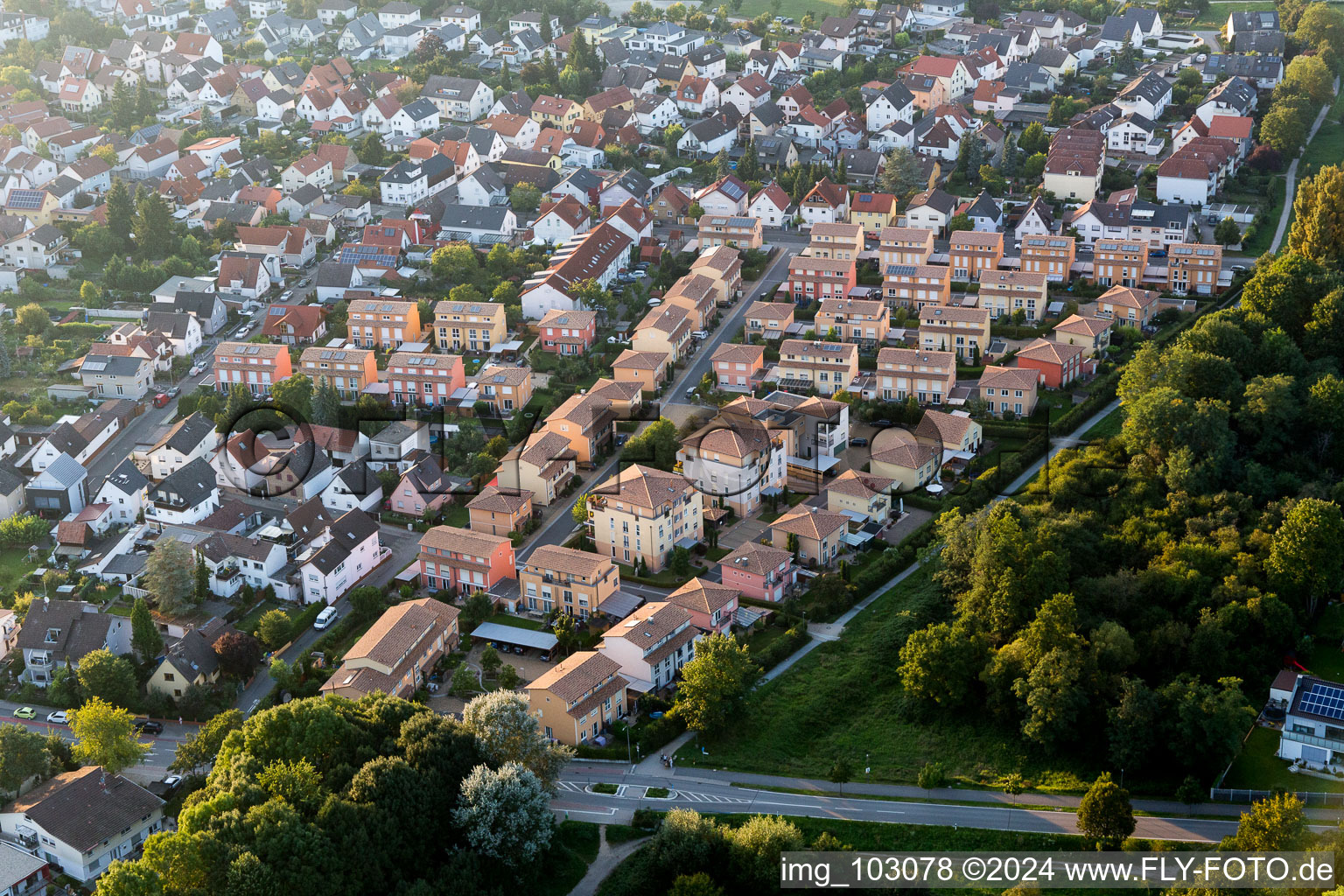 Luftbild von Lorsch im Bundesland Hessen, Deutschland