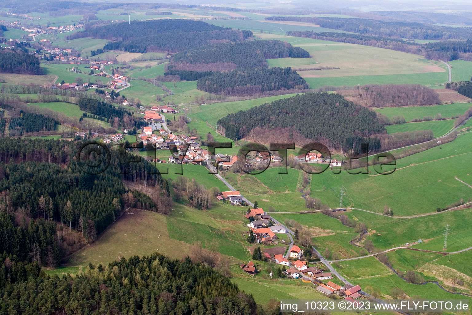 Luftbild von Ortsteil Unter-Mossau in Mossautal im Bundesland Hessen, Deutschland