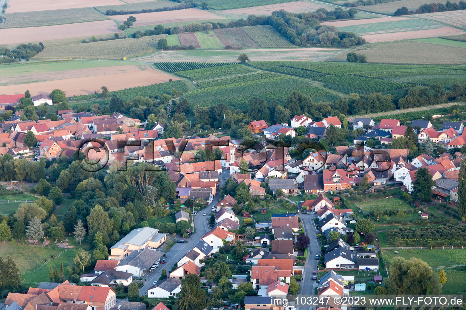 Oberhausen im Bundesland Rheinland-Pfalz, Deutschland aus der Luft
