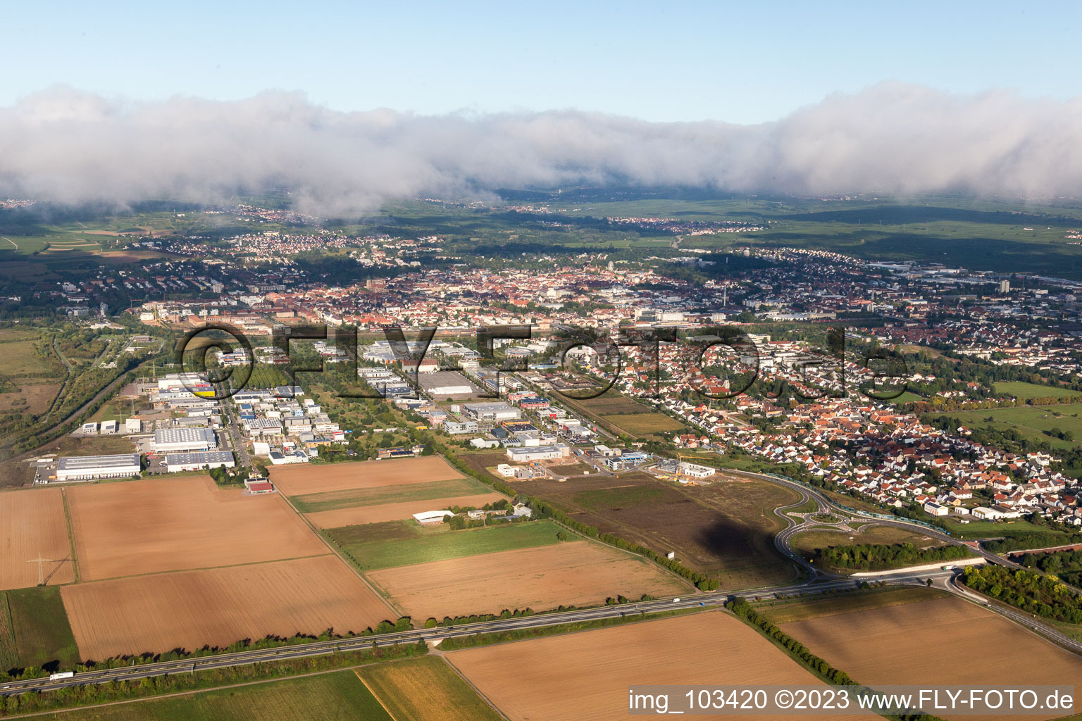 Luftaufnahme von LD-Queicheim im Ortsteil Queichheim in Landau in der Pfalz im Bundesland Rheinland-Pfalz, Deutschland