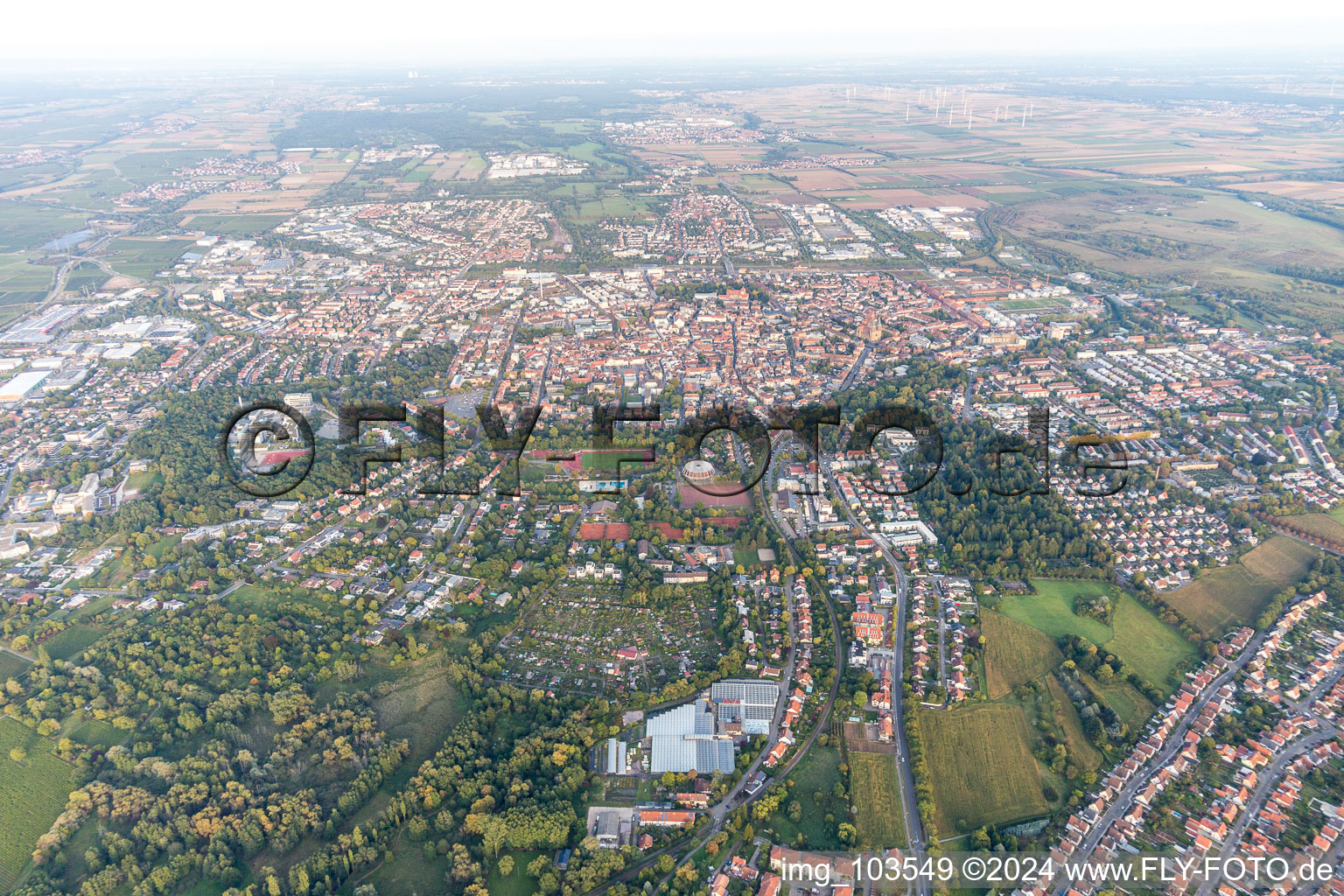 Luftbild von Landau-West in Landau in der Pfalz im Bundesland Rheinland-Pfalz, Deutschland