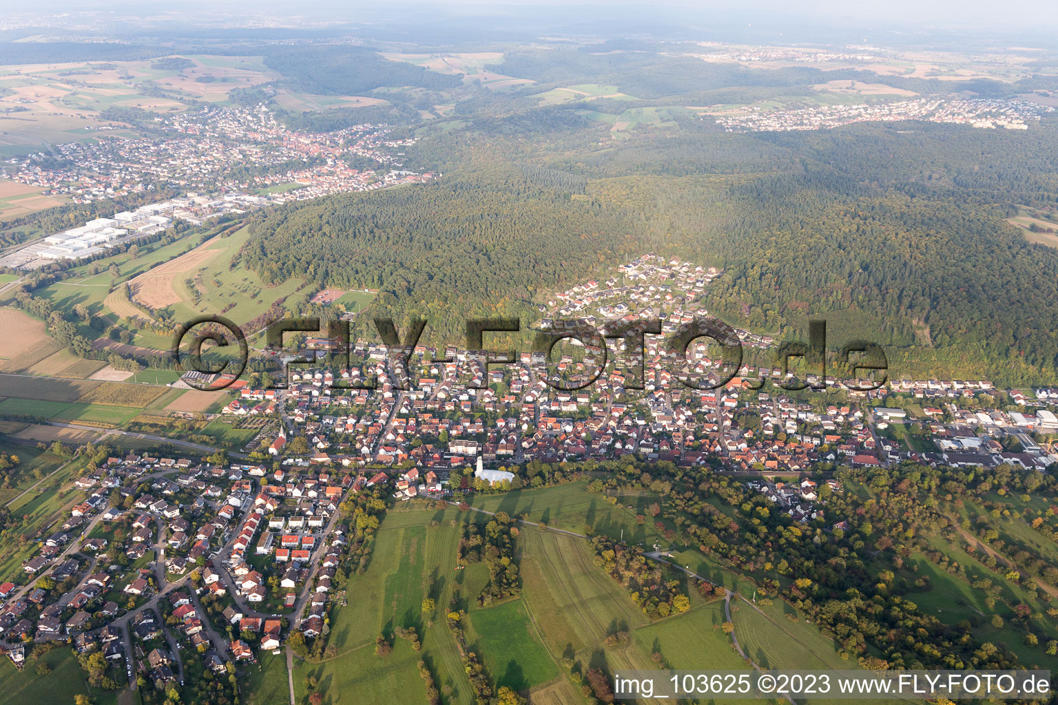 Luftaufnahme von Kämpfelbach im Bundesland Baden-Württemberg, Deutschland