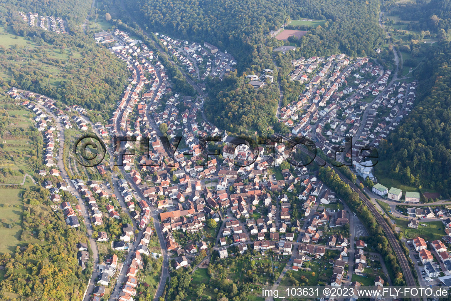 Luftaufnahme von Ersingen im Bundesland Baden-Württemberg, Deutschland