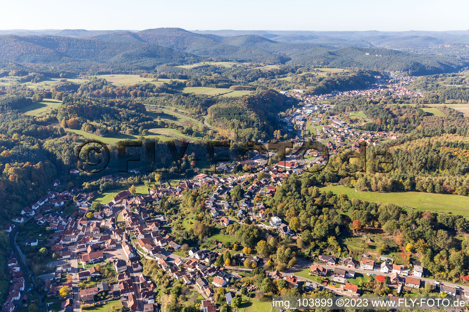 Bundenthal im Bundesland Rheinland-Pfalz, Deutschland von oben