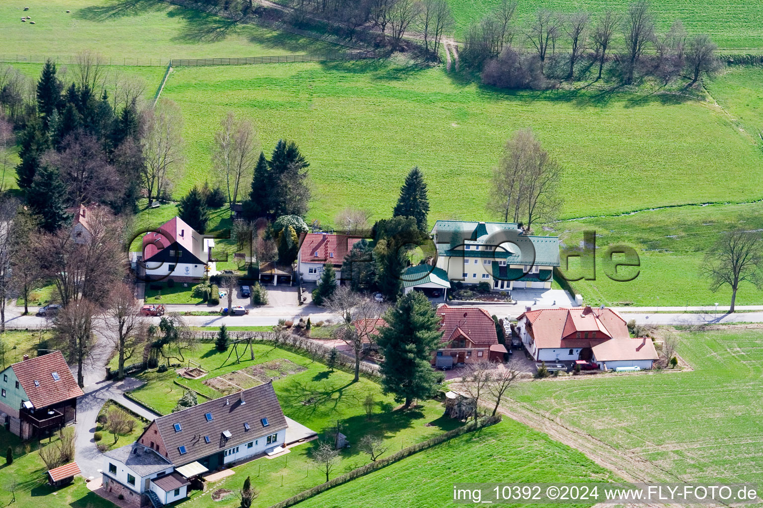 Luftaufnahme von Affolterbach im Ortsteil Wahlen in Grasellenbach im Bundesland Hessen, Deutschland