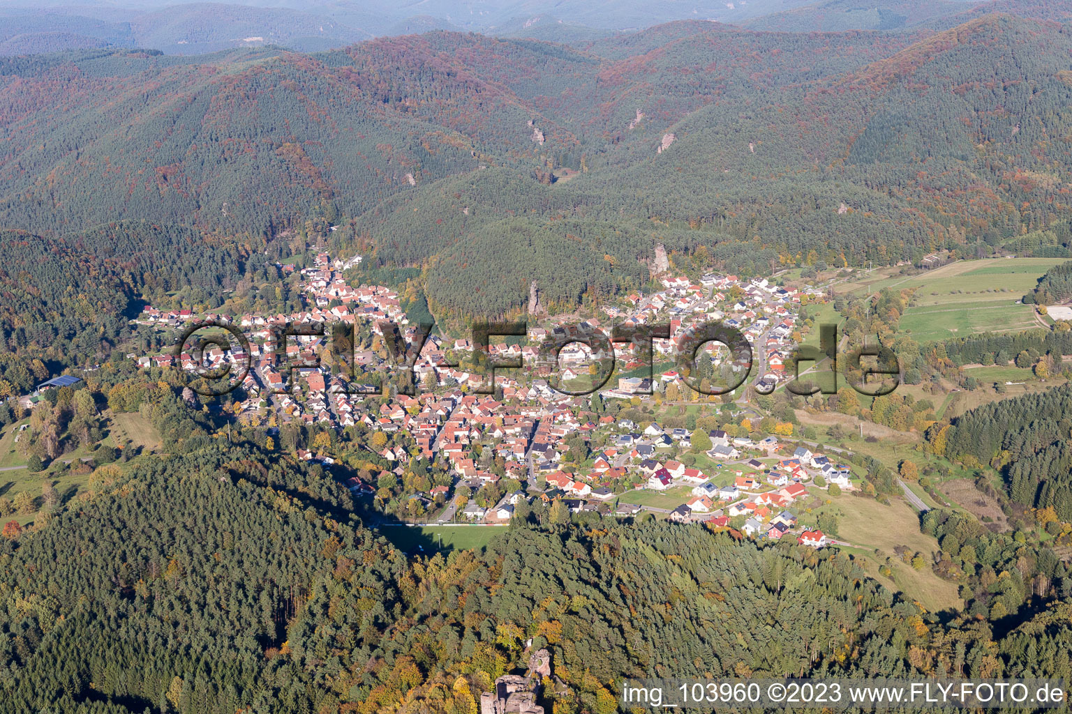 Luftaufnahme von Erfweiler im Bundesland Rheinland-Pfalz, Deutschland