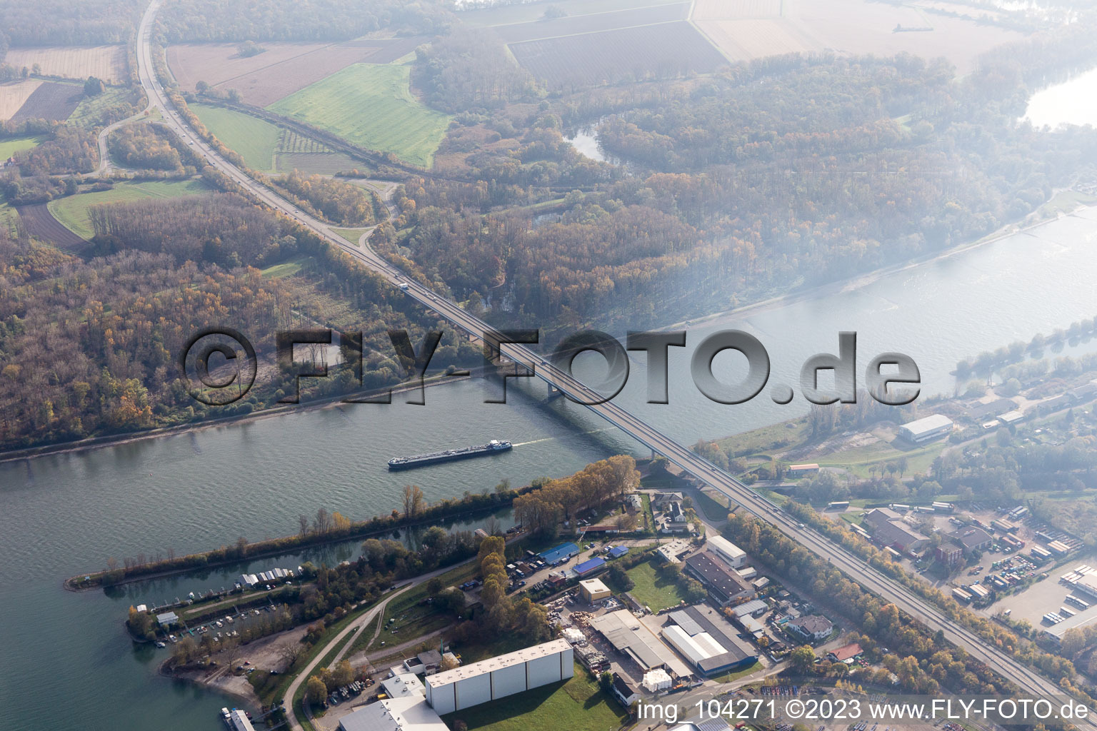 Germersheim im Bundesland Rheinland-Pfalz, Deutschland aus der Drohnenperspektive