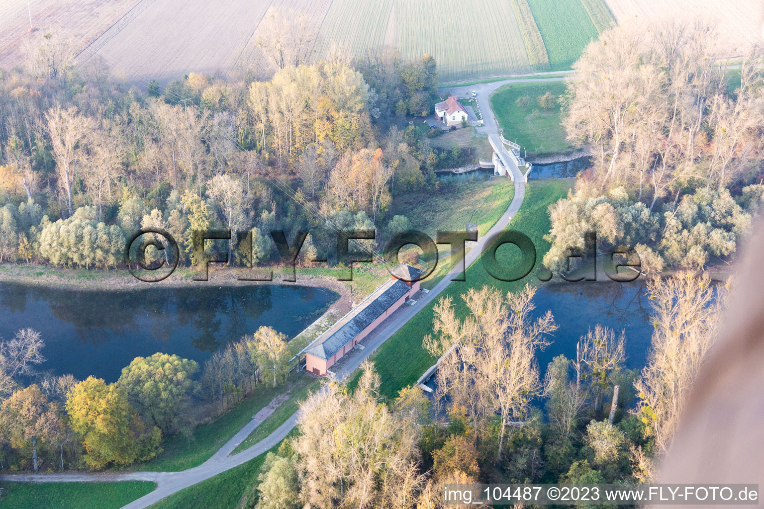 Ortsteil Sondernheim in Germersheim im Bundesland Rheinland-Pfalz, Deutschland aus der Luft betrachtet