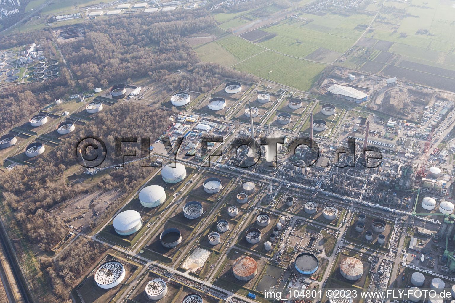 Luftbild von Karlsruhe-Knielingen, Öl-Raffinerie MIRO im Bundesland Baden-Württemberg, Deutschland