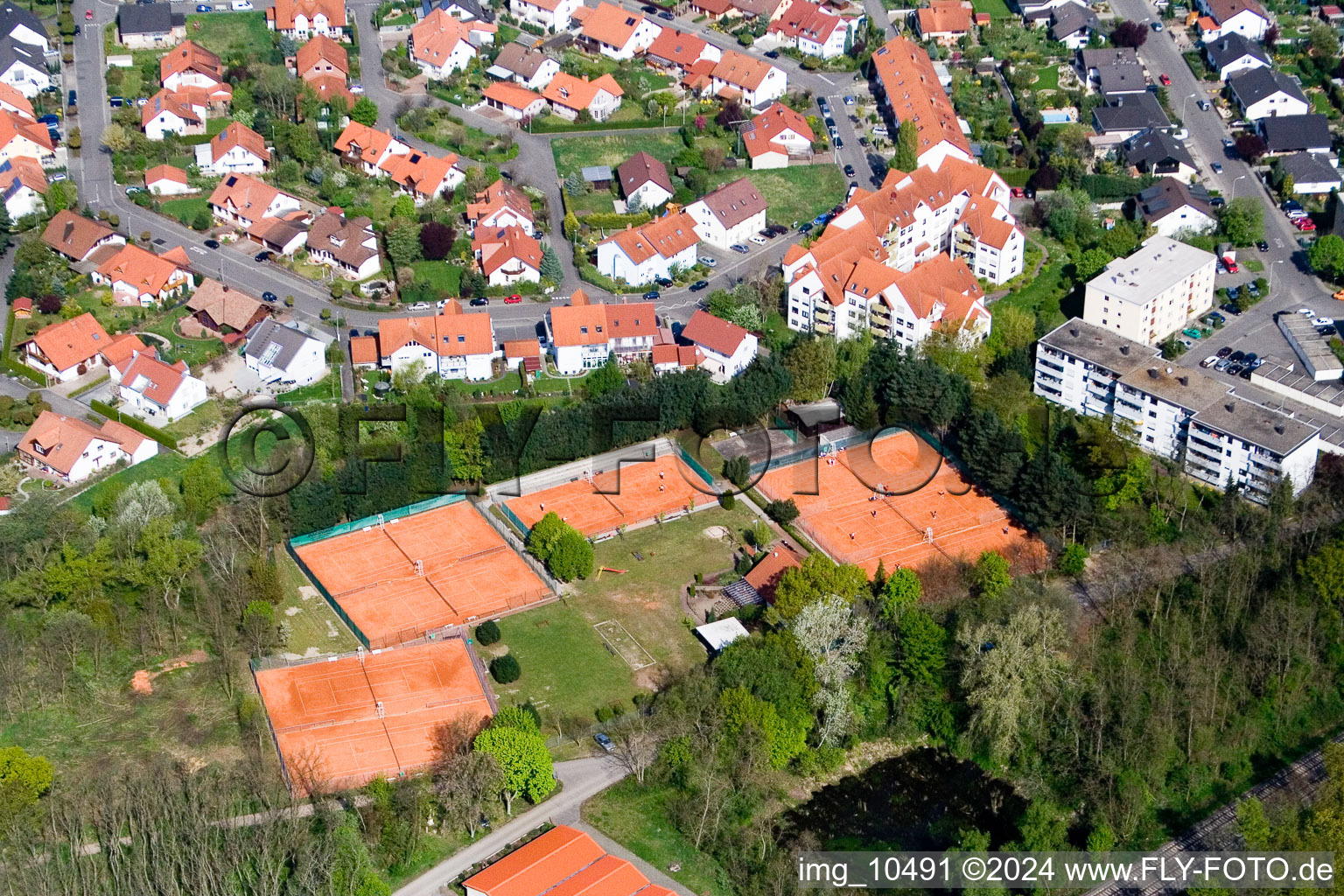 Tennisclub in Jockgrim im Bundesland Rheinland-Pfalz, Deutschland von oben gesehen