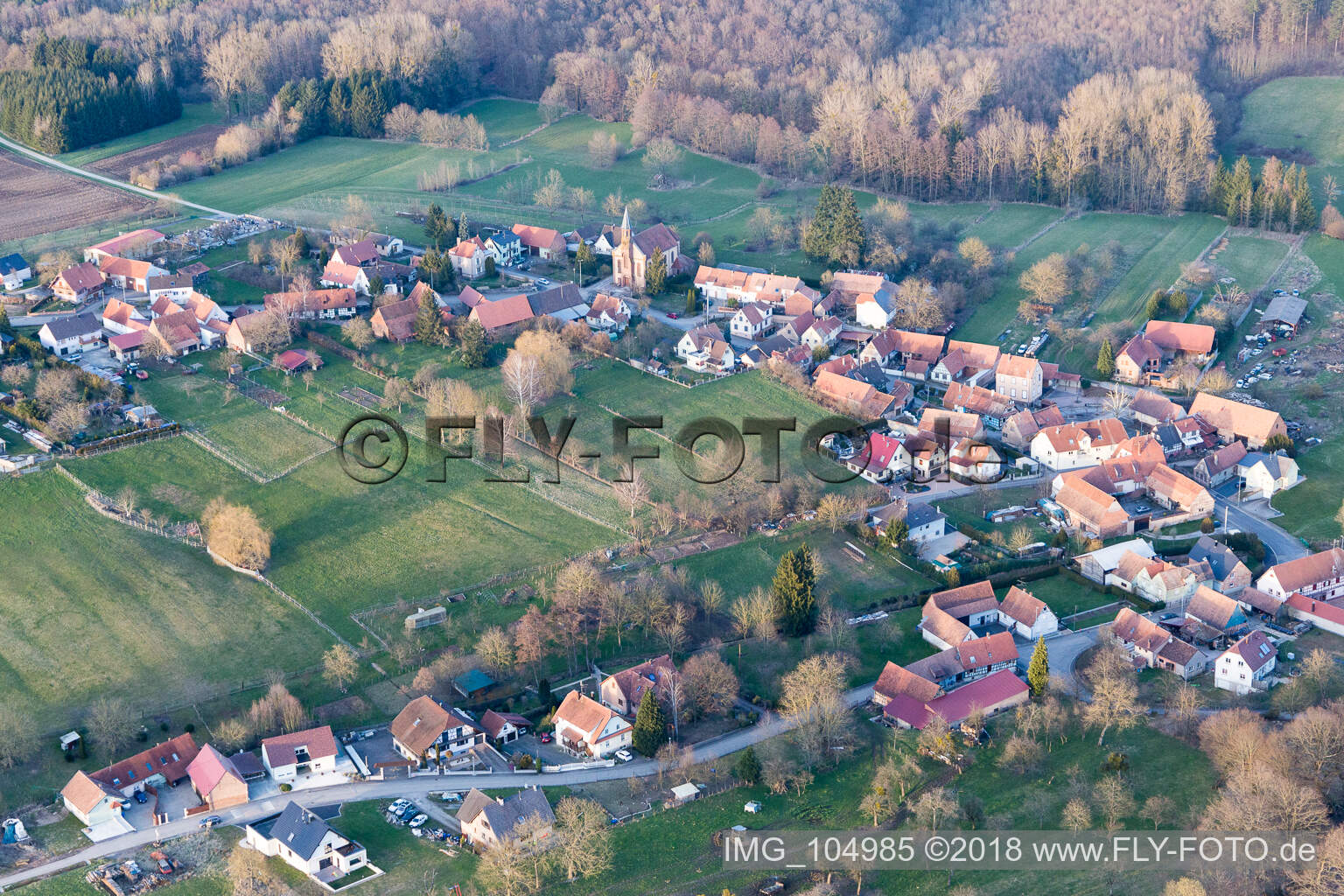 Luftbild von Eberbach-près-Wœrth im Bundesland Bas-Rhin, Frankreich