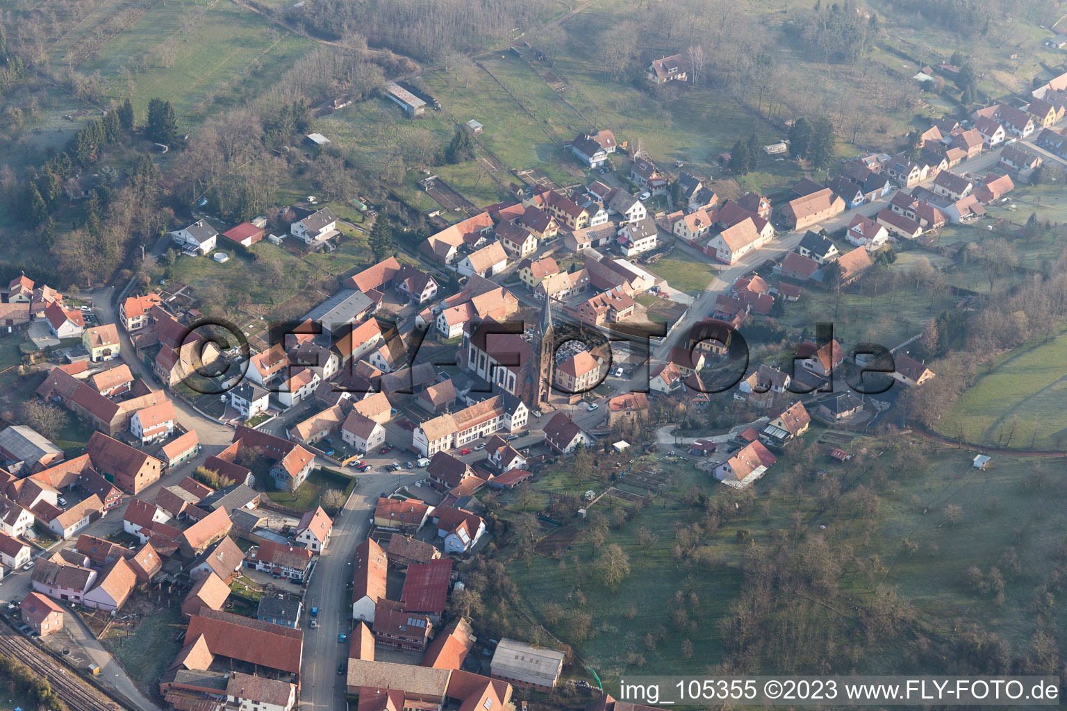 Ettendorf im Bundesland Bas-Rhin, Frankreich von einer Drohne aus
