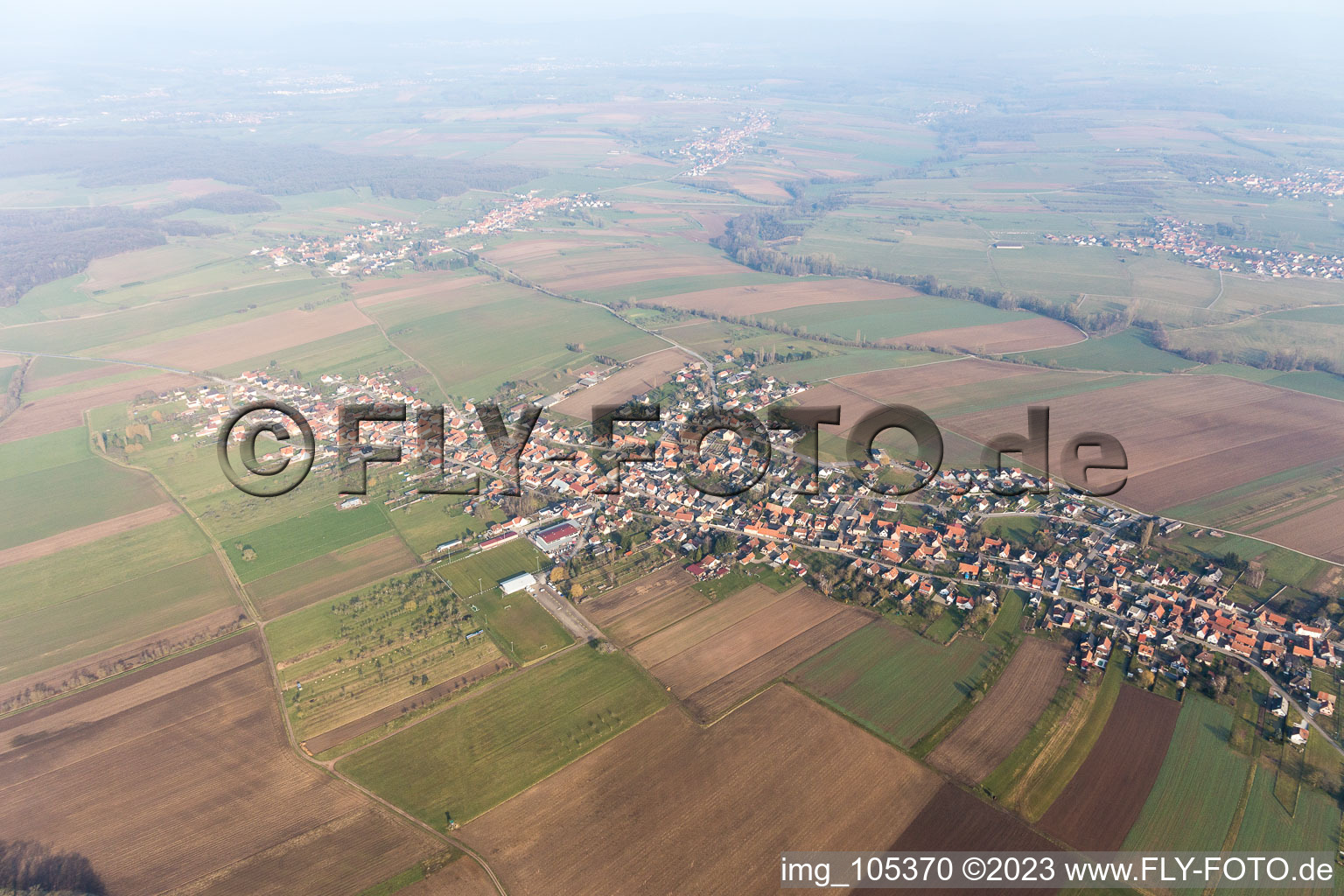 Schrägluftbild von Eschbach im Bundesland Bas-Rhin, Frankreich