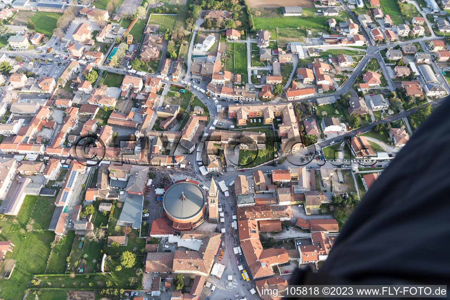 Luftaufnahme von Monte Santo-Stradalta im Bundesland Friaul-Julisch Venetien, Italien