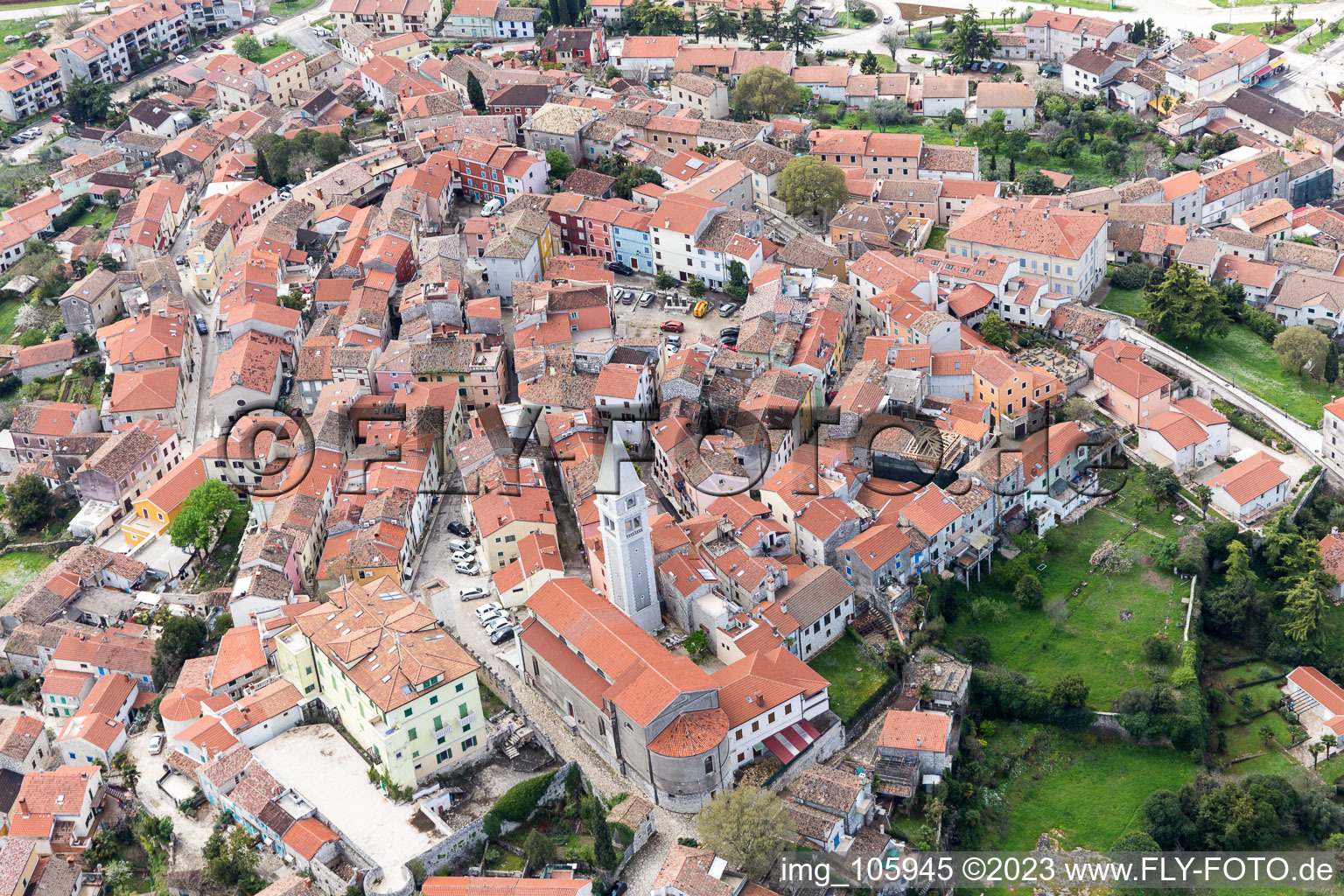 Vrsar im Bundesland Istria, Kroatien aus der Luft betrachtet