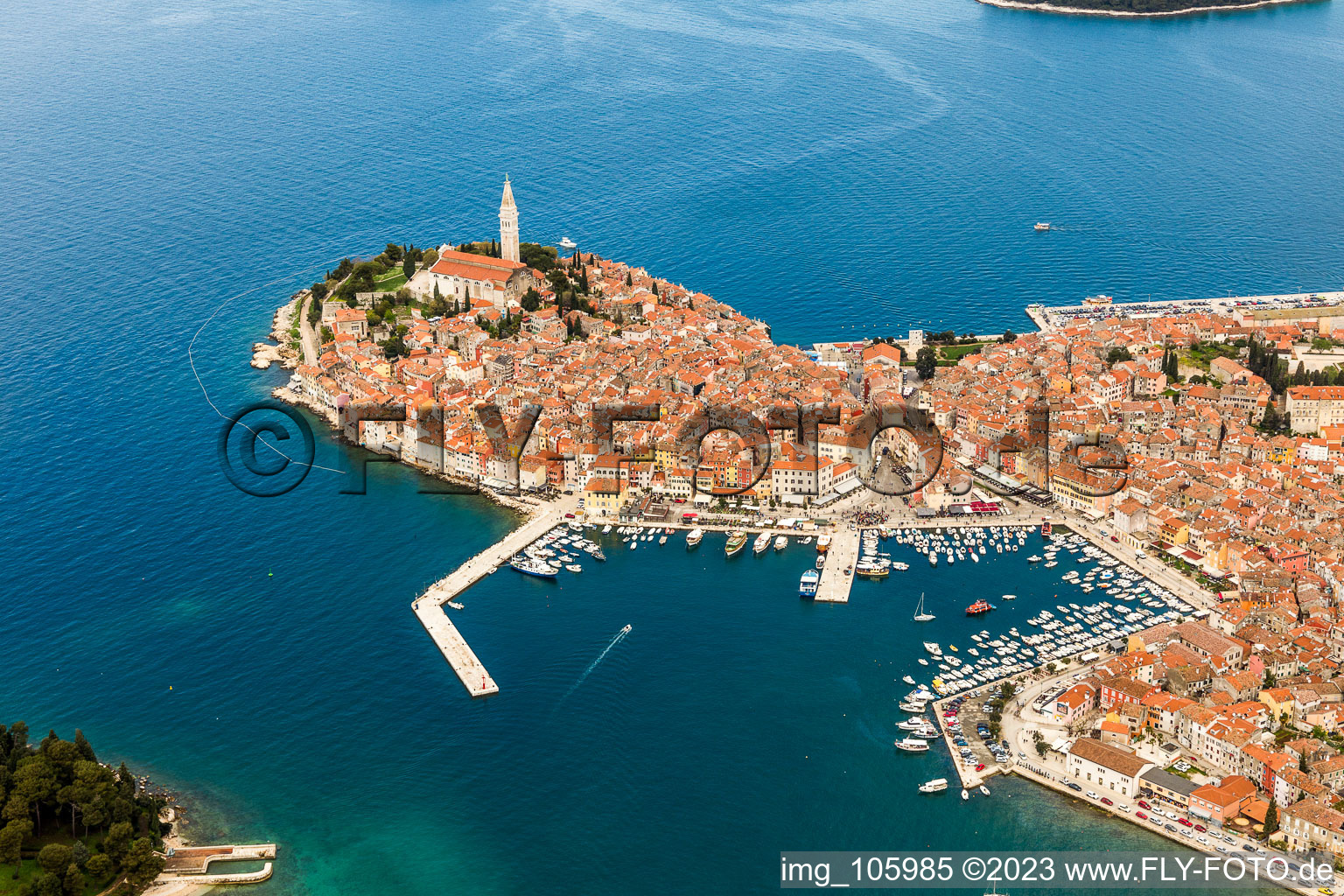 Rovinj im Bundesland Istria, Kroatien aus der Luft betrachtet