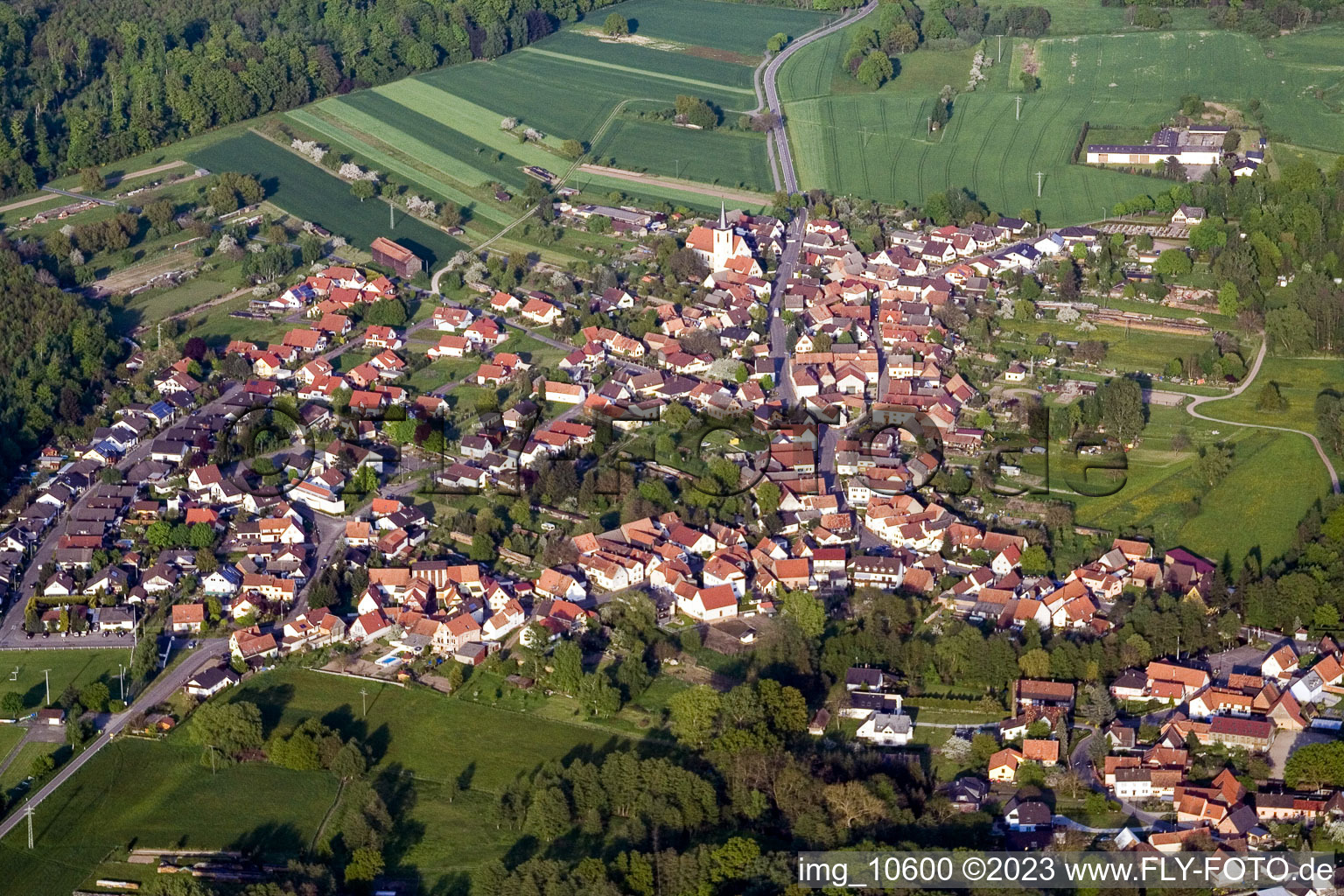 Scheibenhard im Bundesland Bas-Rhin, Frankreich aus der Vogelperspektive