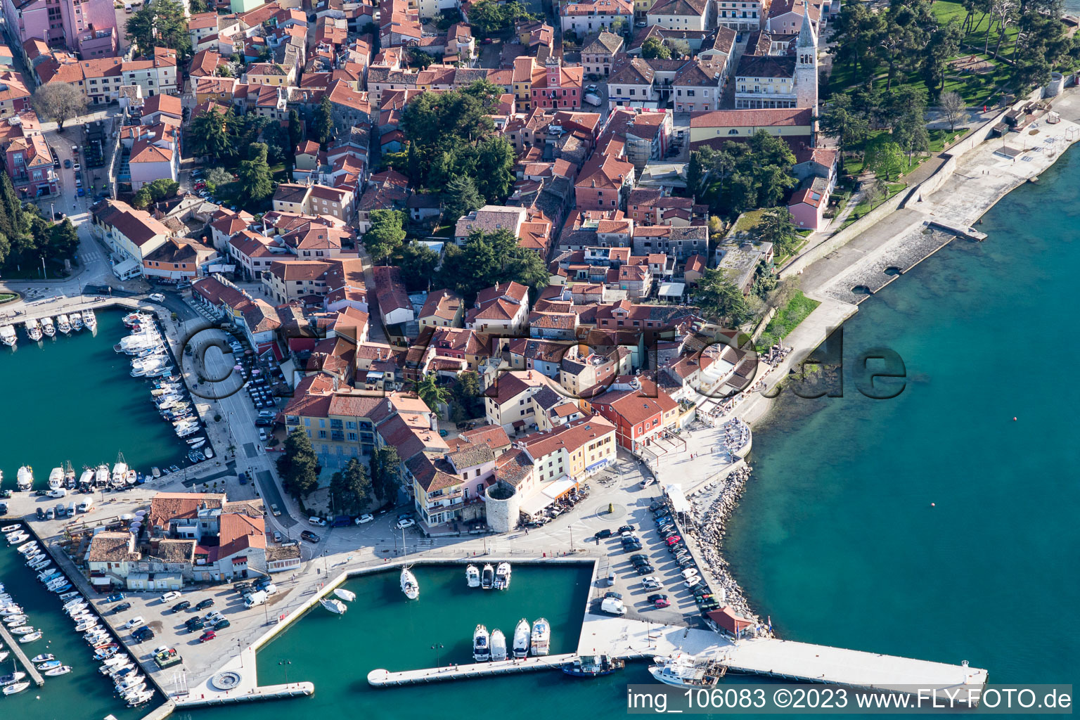 Karpinjan im Bundesland Istria, Kroatien von oben