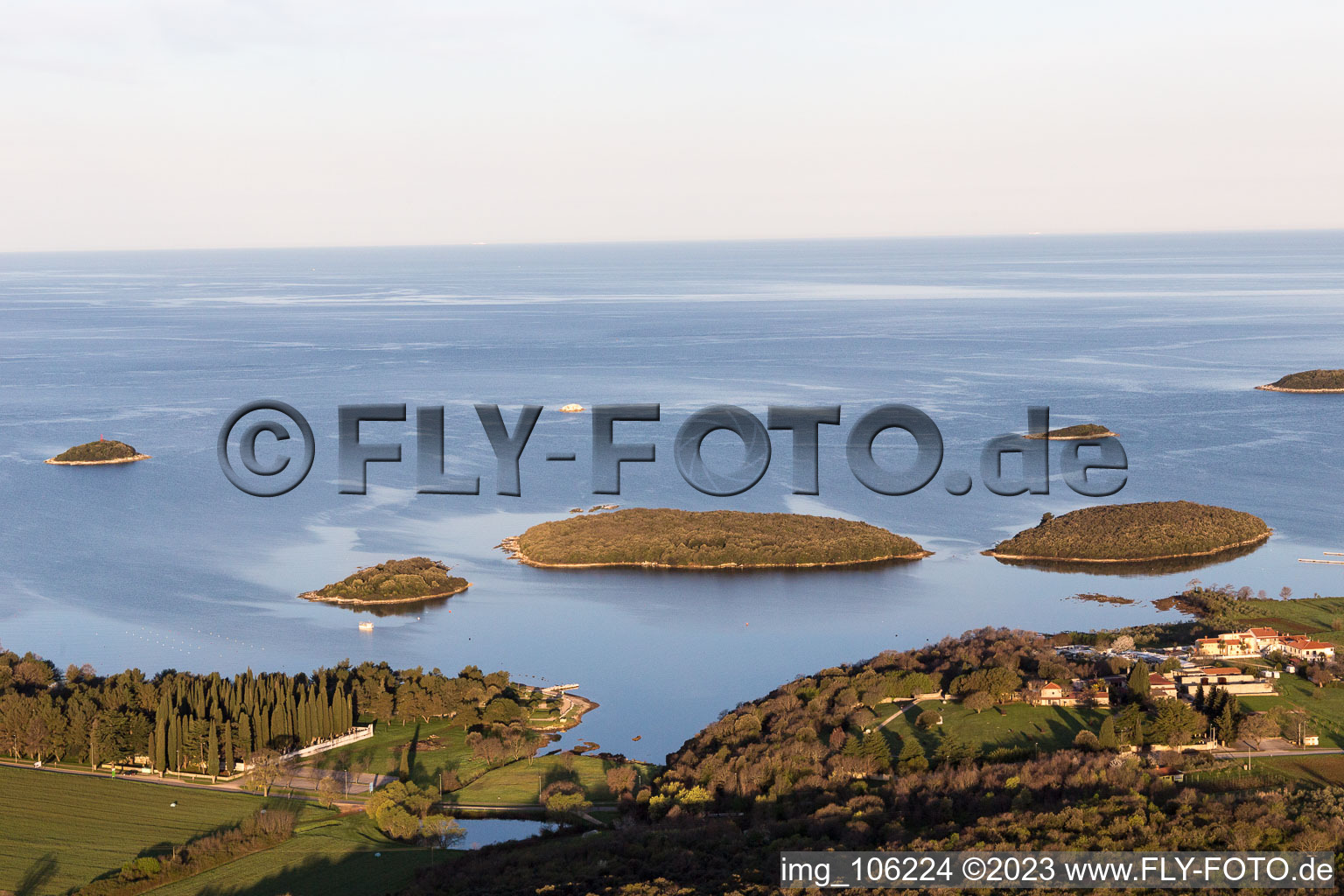 Drohnenbild von Stancija Valkanela im Bundesland Istria, Kroatien