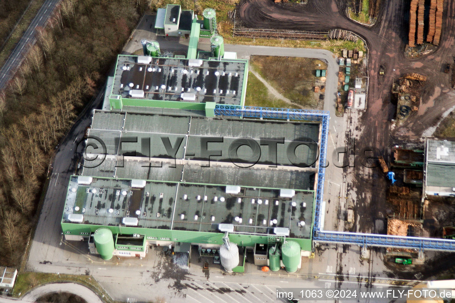 Luftaufnahme von Papierfabrik Stora Enso im Ortsteil Knielingen in Karlsruhe im Bundesland Baden-Württemberg, Deutschland