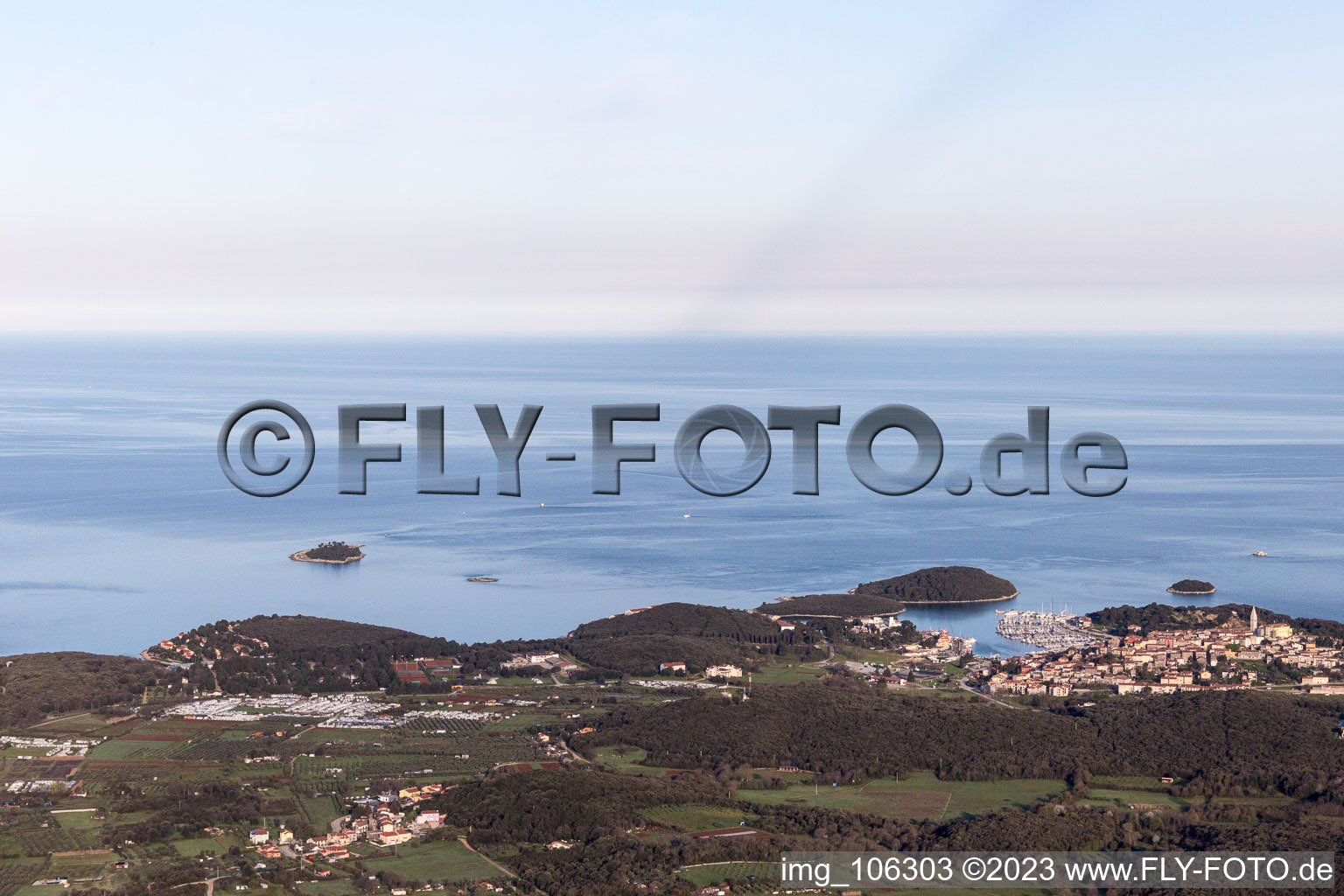 Vrsar im Bundesland Istria, Kroatien aus der Luft betrachtet