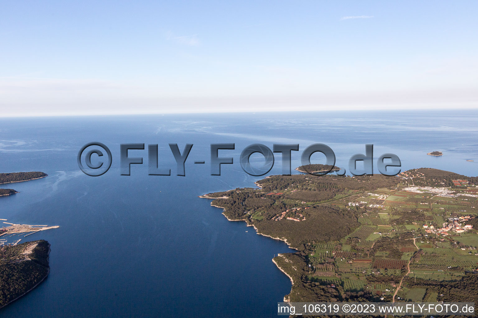 Drohnenbild von Vrsar im Bundesland Istria, Kroatien