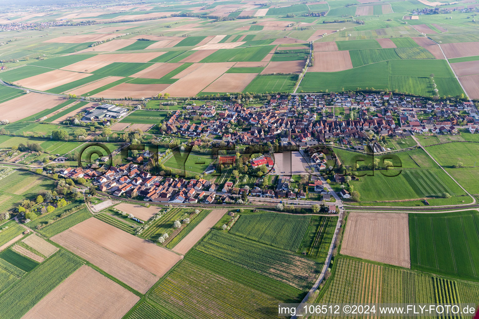 Ortsteil Kapellen in Kapellen-Drusweiler im Bundesland Rheinland-Pfalz, Deutschland aus der Luft betrachtet