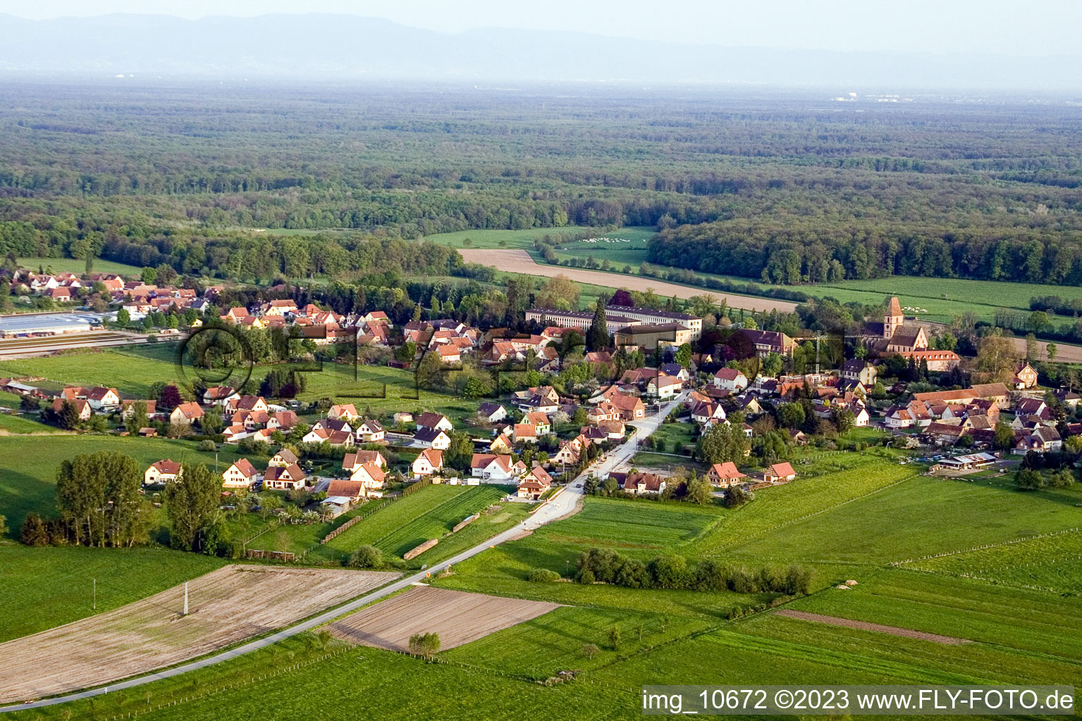 Luftbild von Durrenbach im Bundesland Bas-Rhin, Frankreich