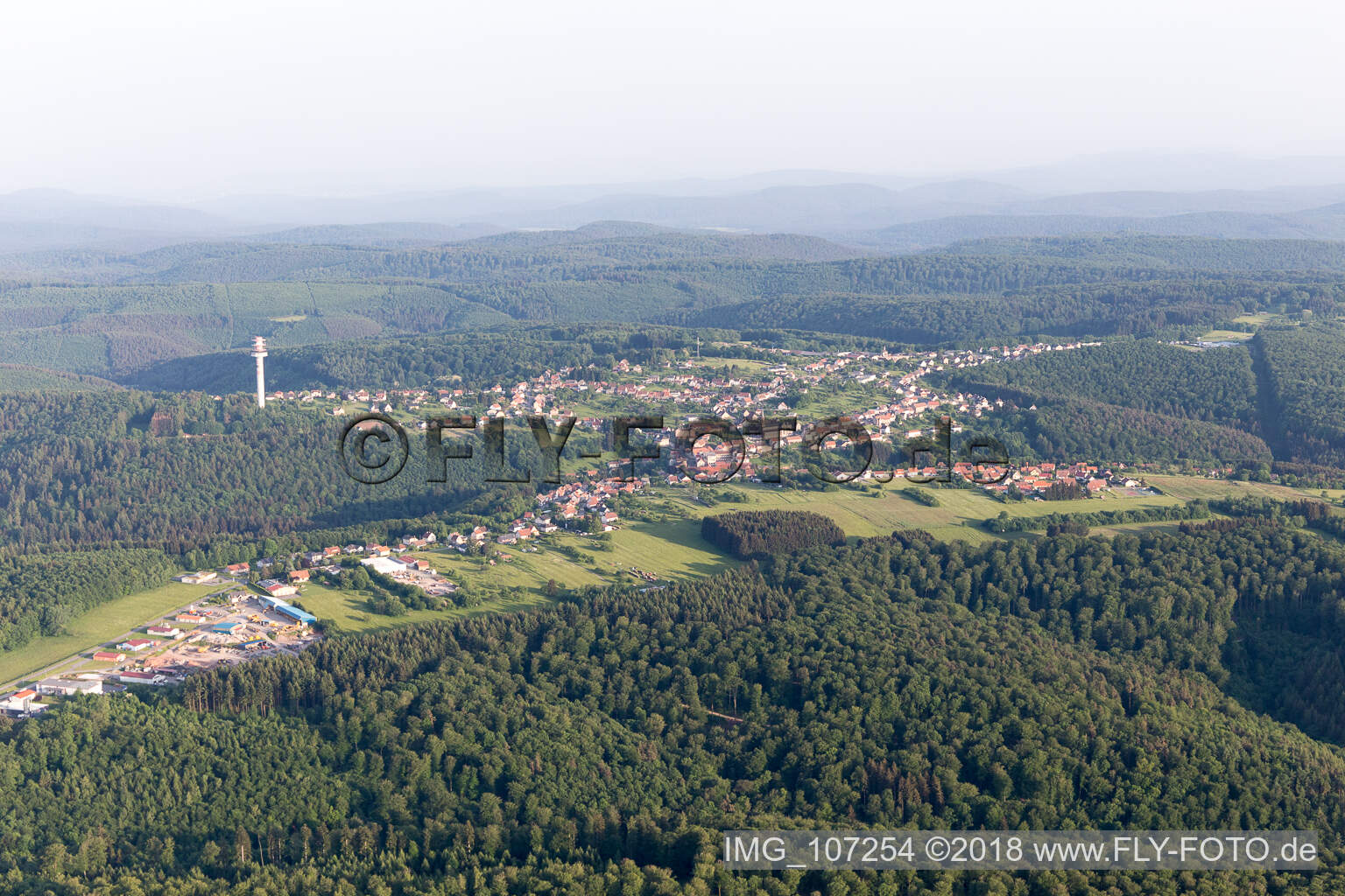 Lemberg im Bundesland Moselle, Frankreich aus der Luft