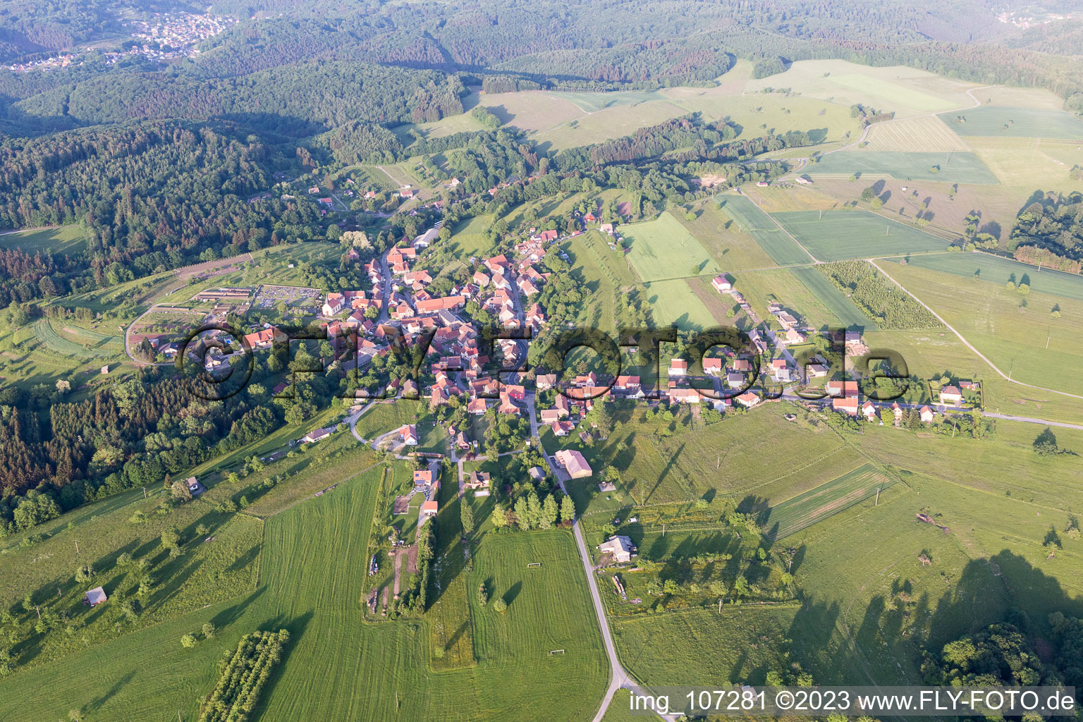 Luftaufnahme von Volksberg im Bundesland Bas-Rhin, Frankreich